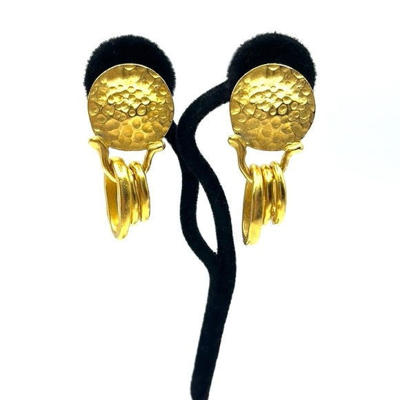 Elegant Matte Gold Hammered Earrings Clip on Premier Designs Vintage Statement - Picture 7 of 13